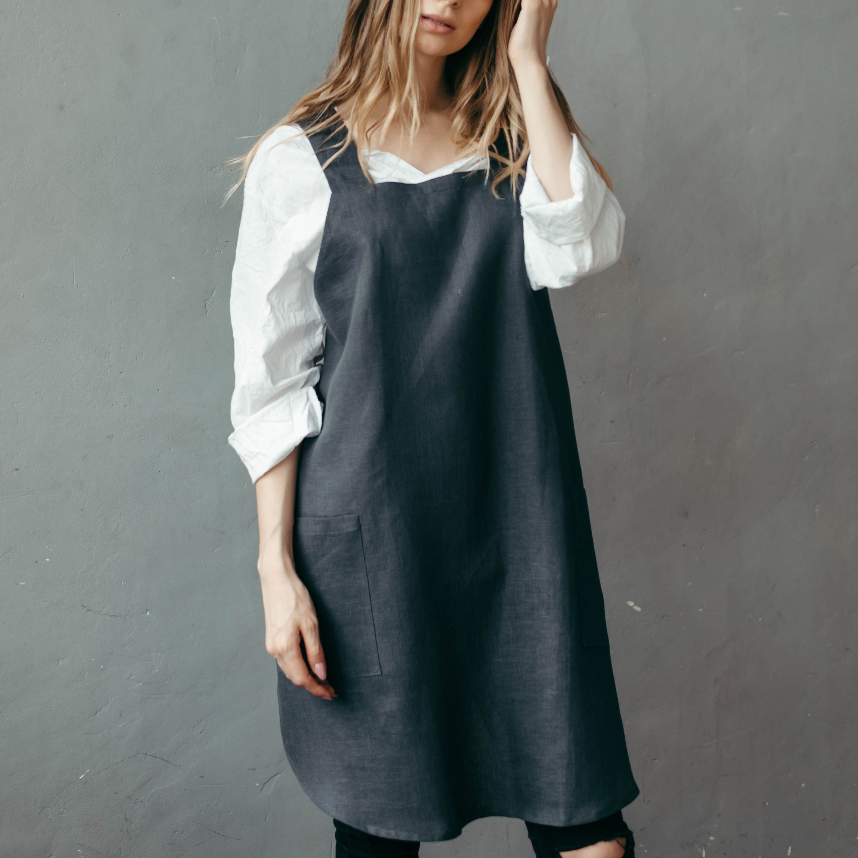 Khaki Short Linen Crossover Pinafore Apron