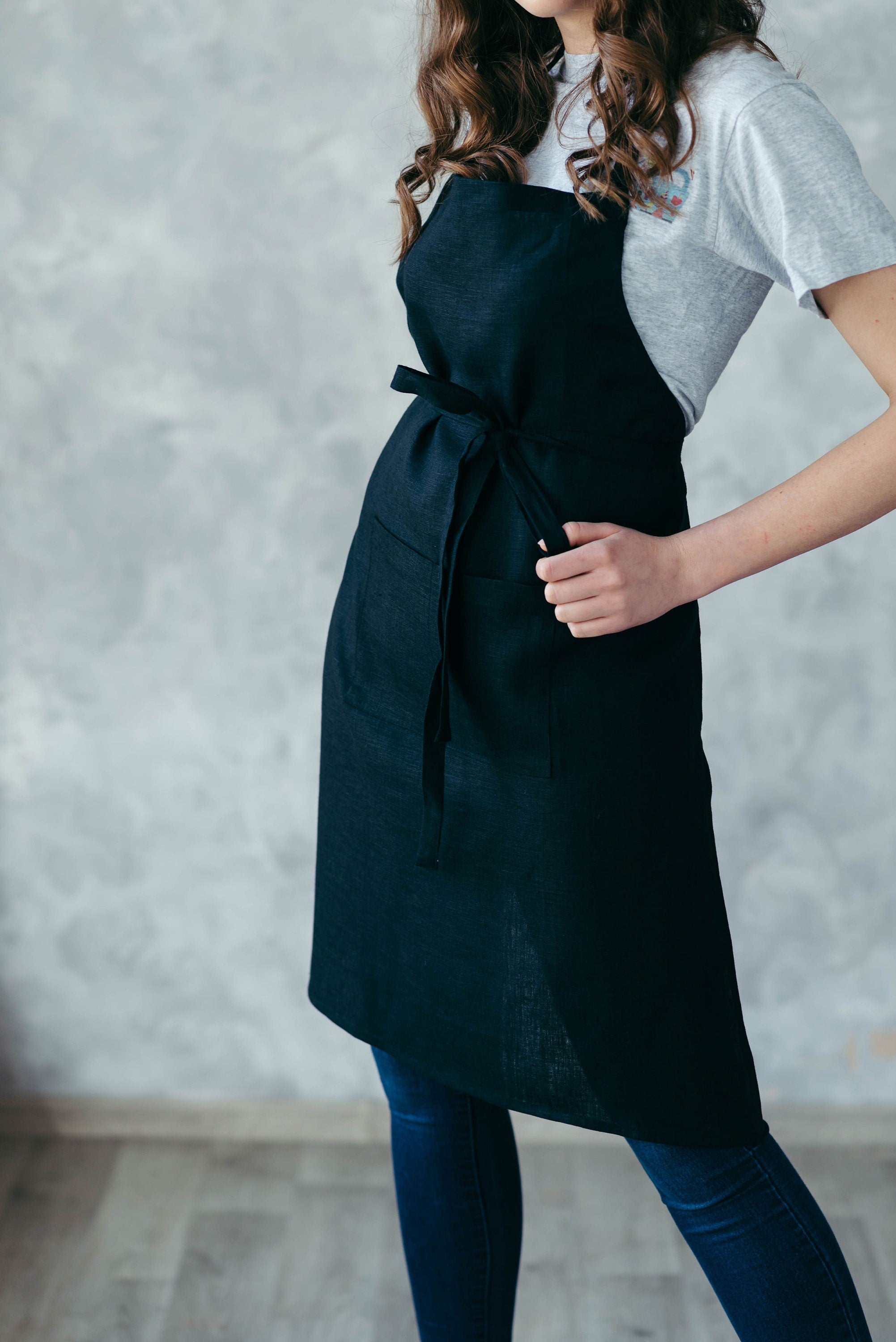 Minimalist Unisex Linen Aprons with Pockets