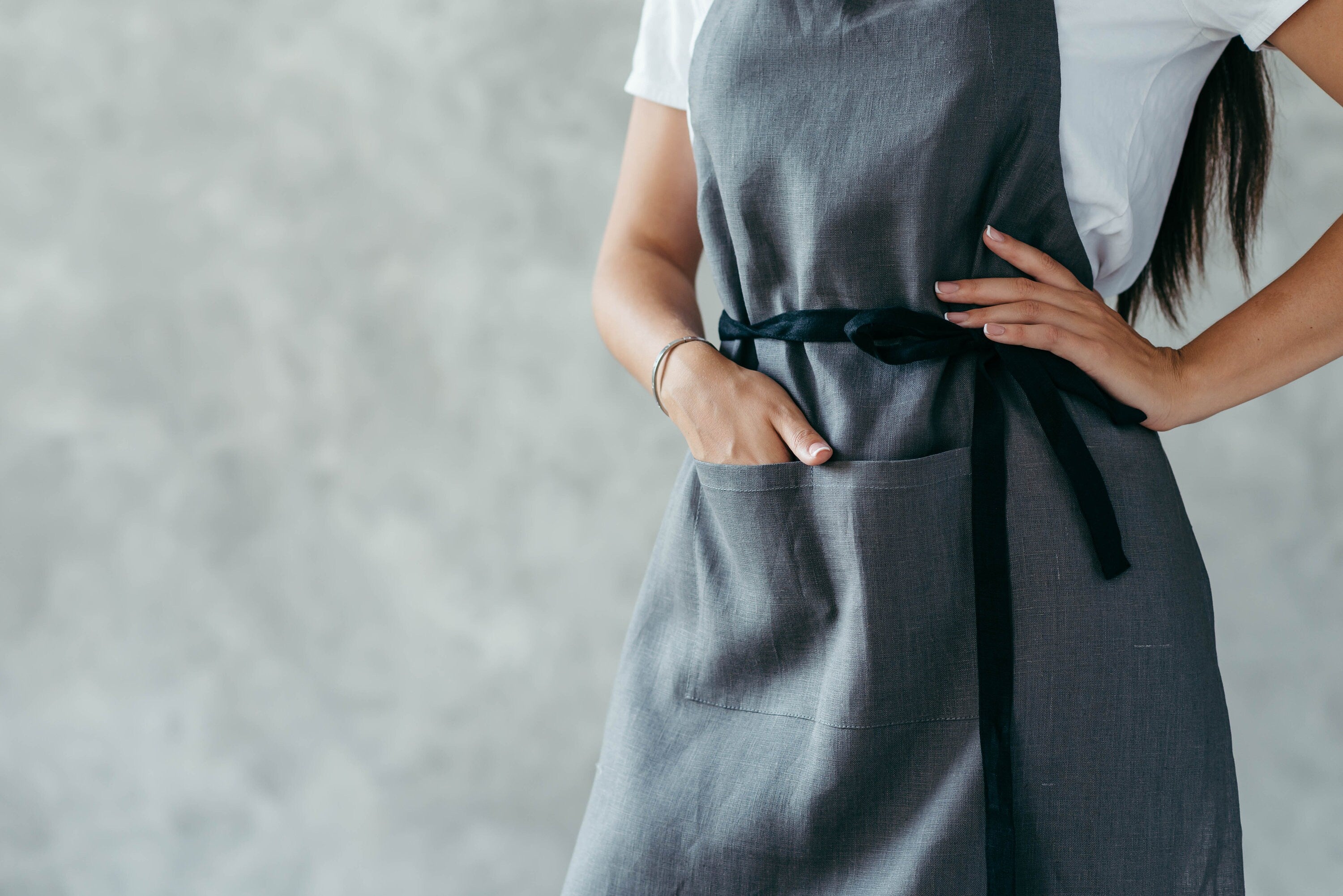 Minimalist Unisex Linen Aprons with Pockets