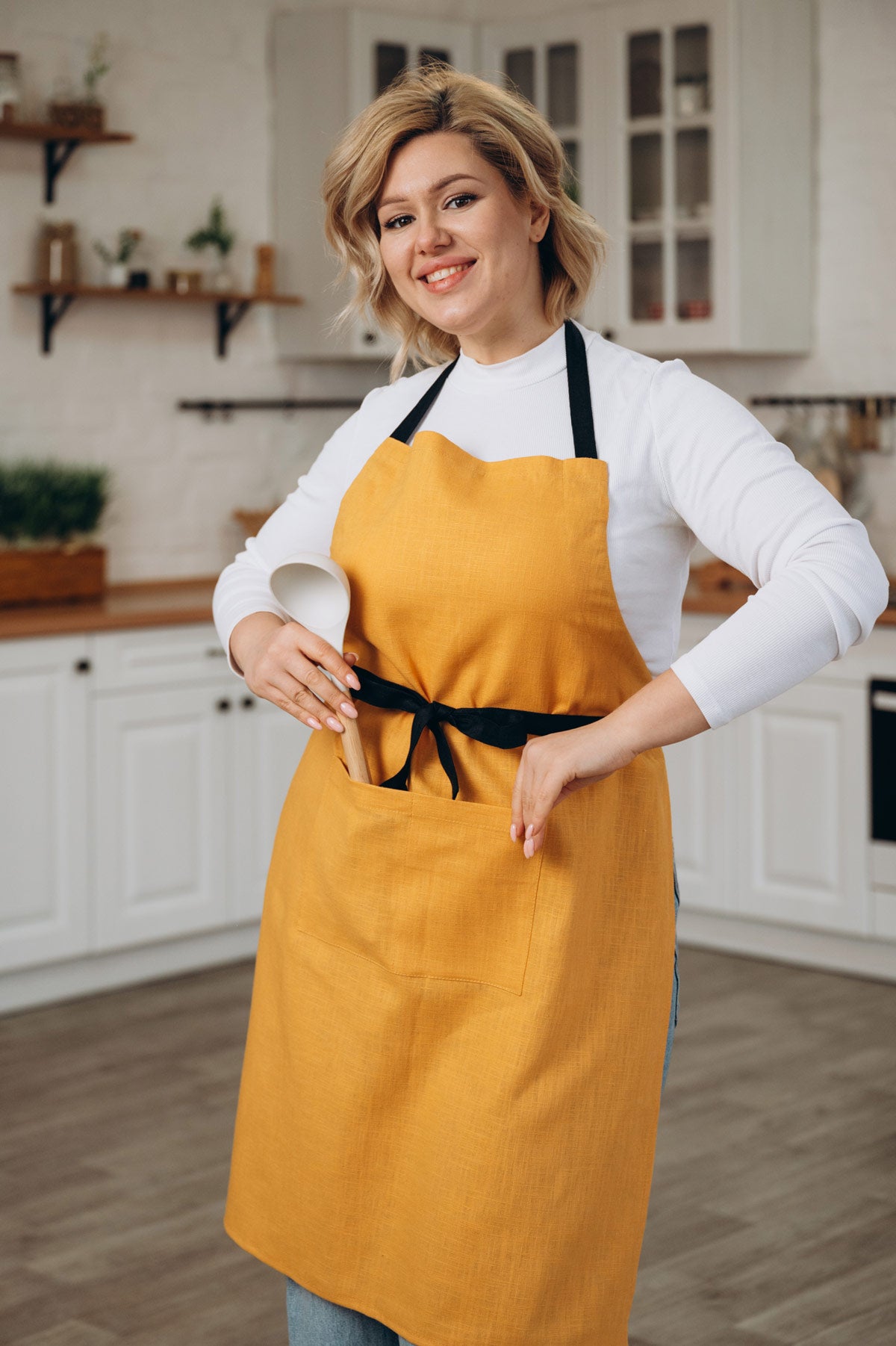 Minimalist Unisex Linen Aprons with Pockets