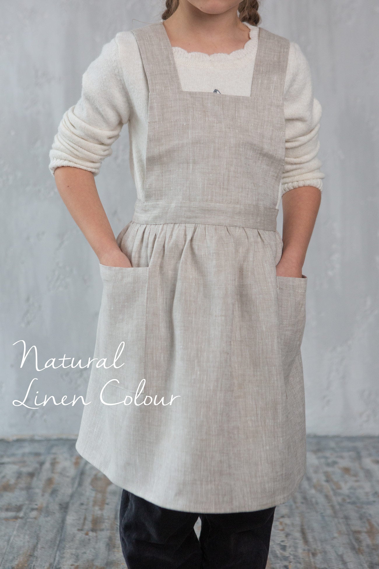 Girls’ Cross-Back Linen Apron