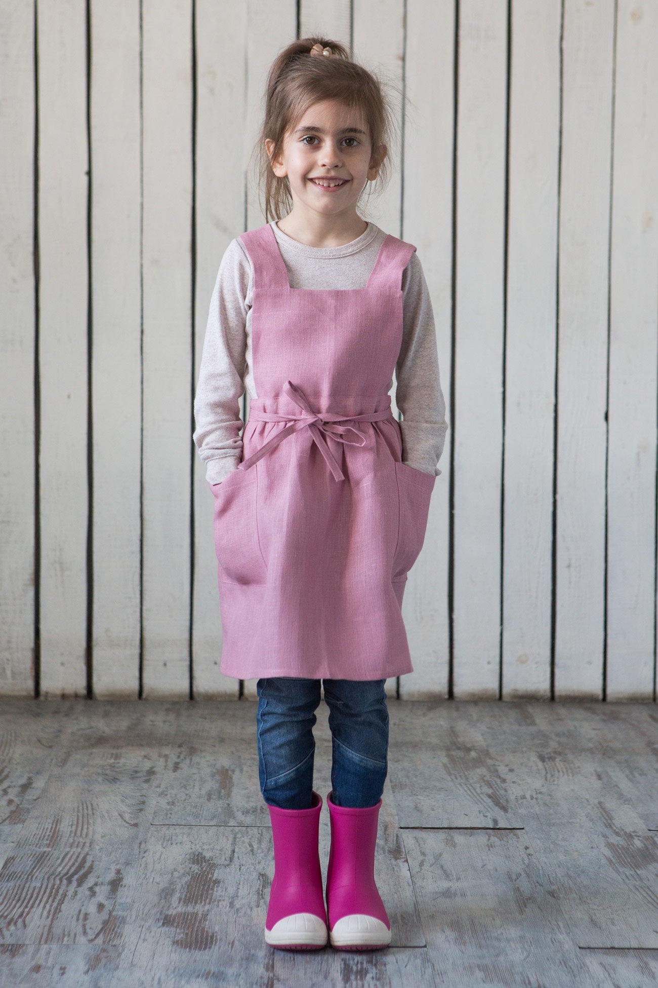 Girls’ Cross-Back Linen Apron