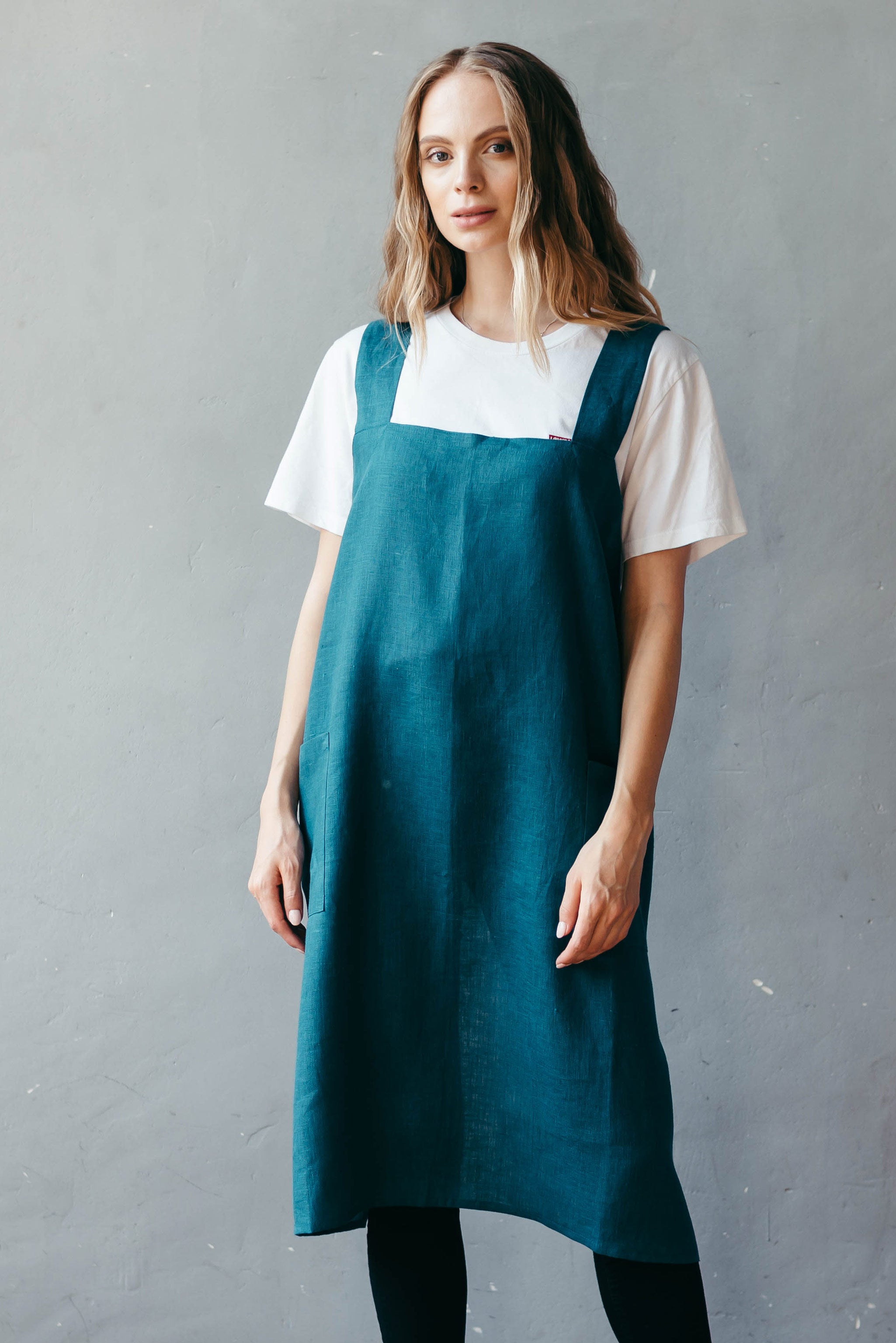 No-Tie Linen Apron | Pinafore Apron