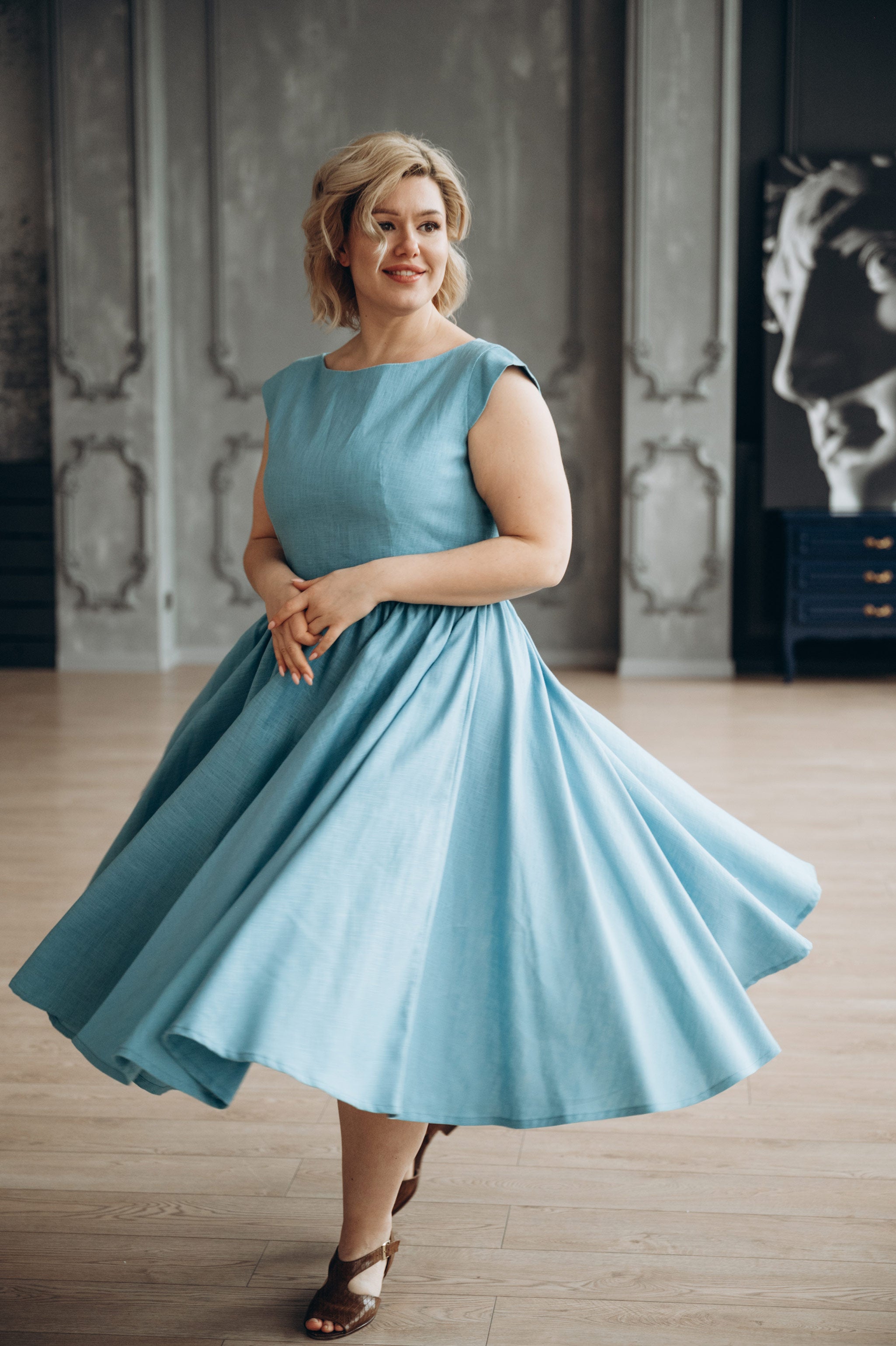 Filled Linen Dress for Bridesmaids