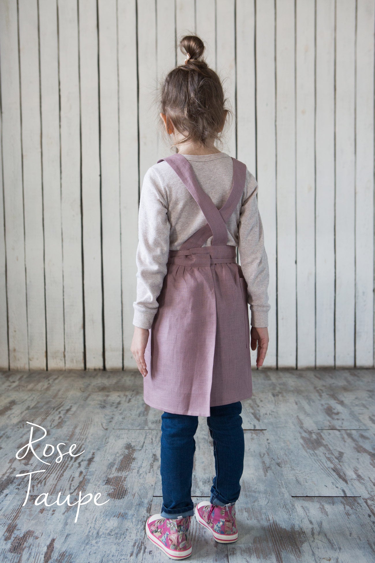 Girls’ Cross-Back Linen Apron