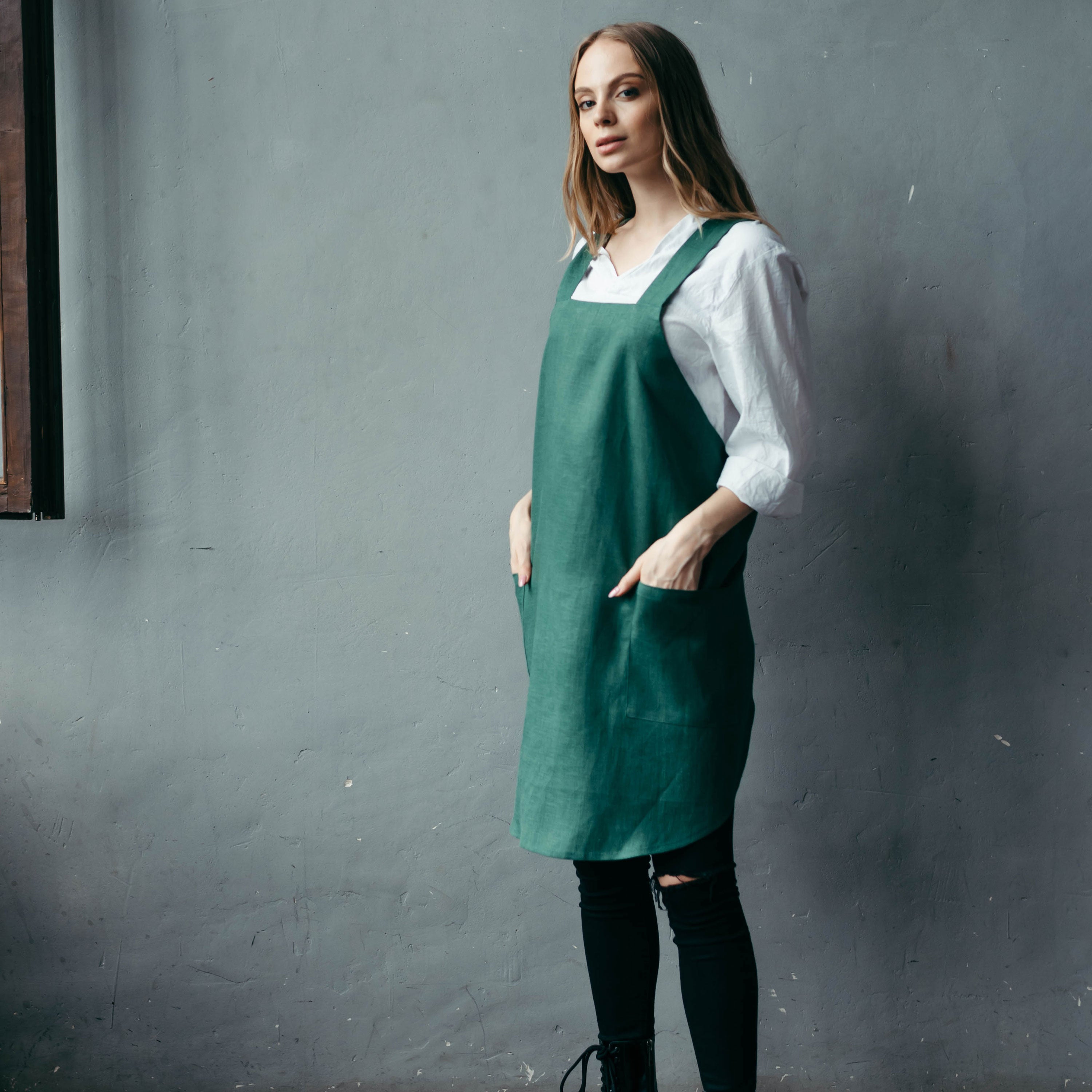 Khaki Short Linen Crossover Pinafore Apron