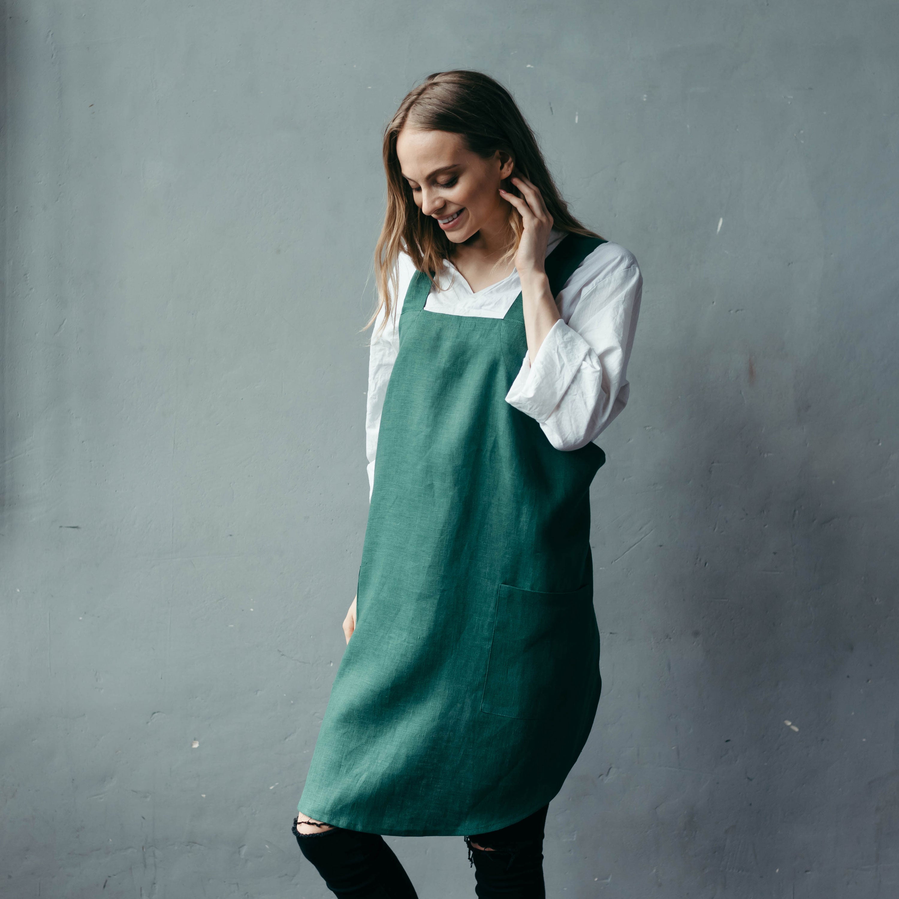 Khaki Short Linen Crossover Pinafore Apron