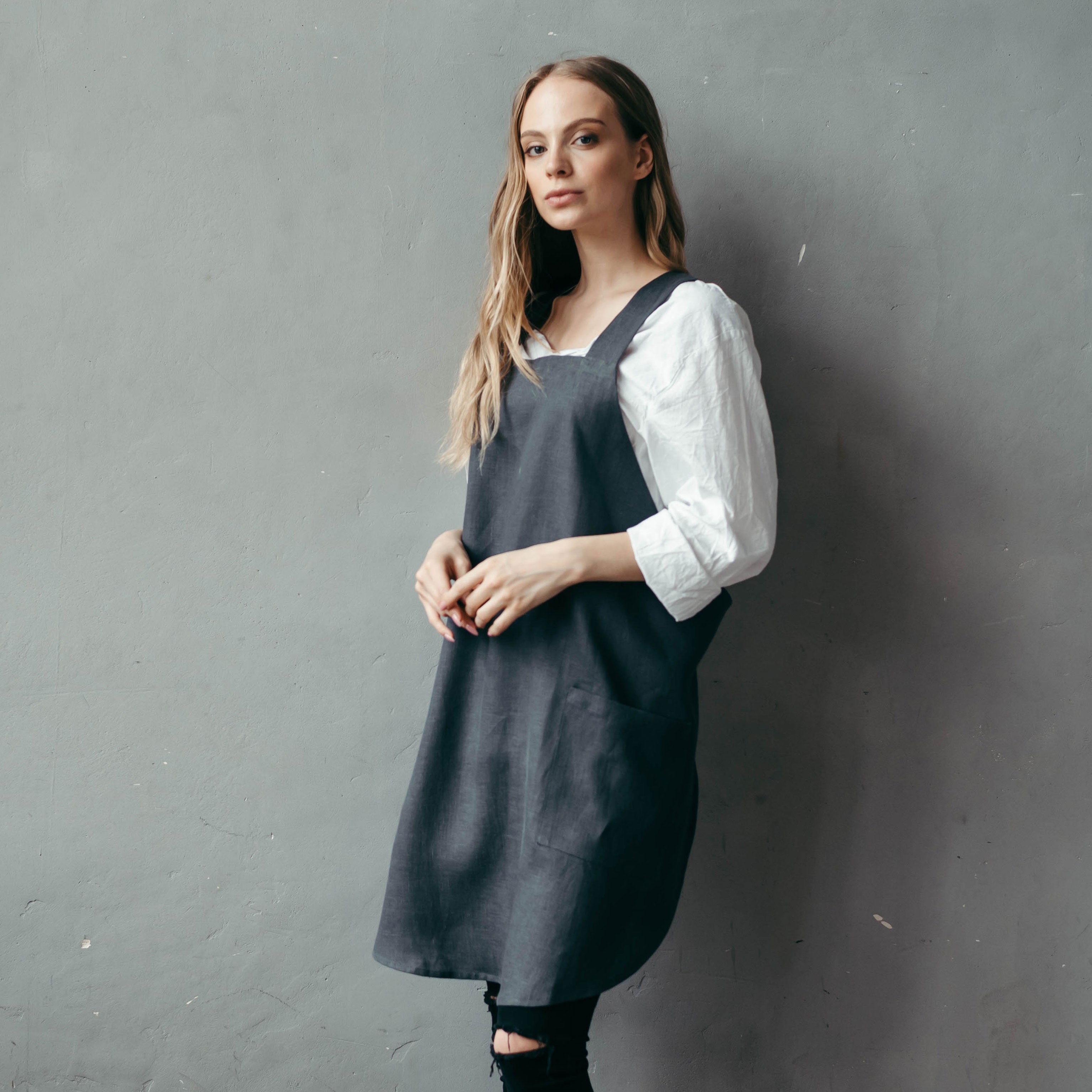 Khaki Short Linen Crossover Pinafore Apron